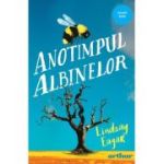 Anotimpul albinelor. Paperback