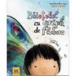 Băiețelul cu aripă de fluture